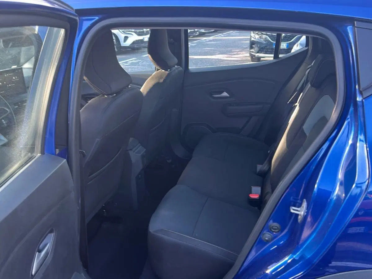Dacia Sandero Stepway usata a Roma (12)