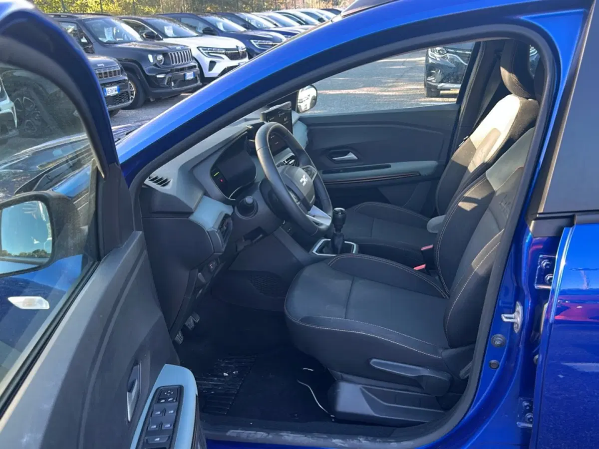 Dacia Sandero Stepway usata a Roma (13)