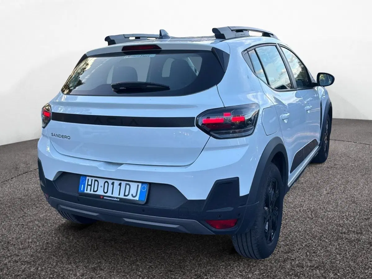 Dacia Sandero Stepway usata a Roma (3)
