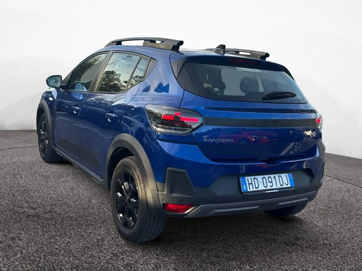 Dacia Sandero Stepway usata a Roma (4)