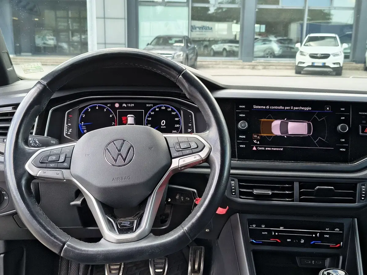 Volkswagen Taigo usata a Padova (10)
