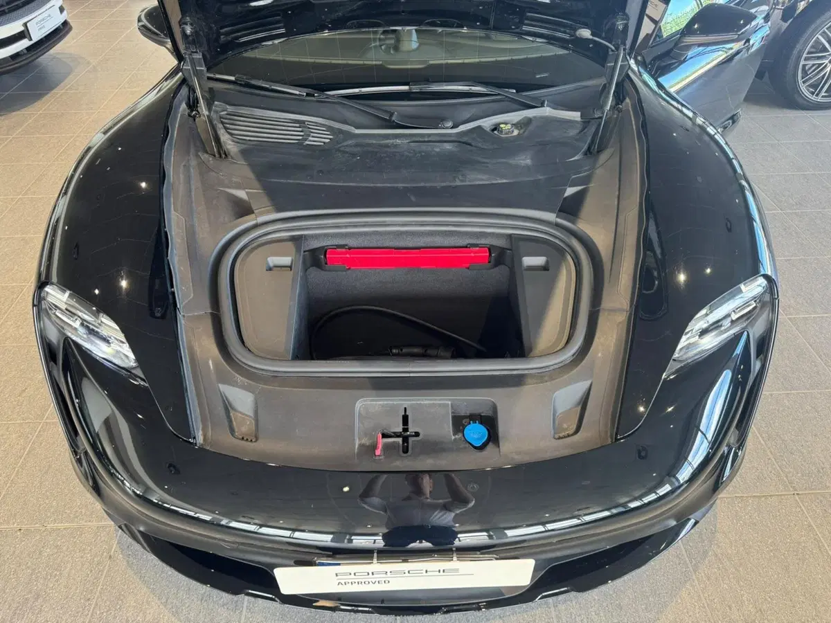 Porsche Taycan Cross Turismo usata a Firenze (7)