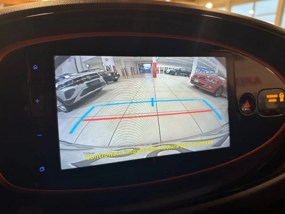 Toyota Aygo X usata a Vicenza (11)