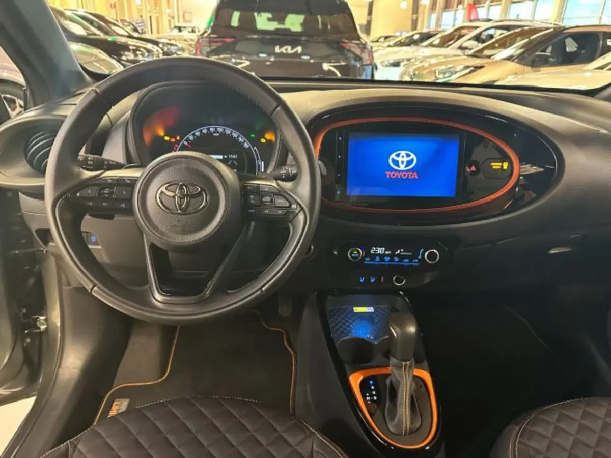 Toyota Aygo X usata a Vicenza (8)