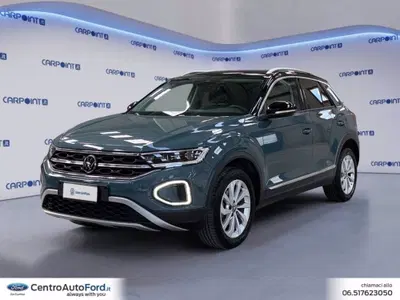 Volkswagen T-Roc 1.0 TSI Style del 2024 usata a Albano Laziale