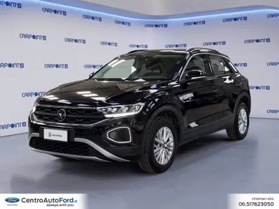 Volkswagen T-Roc 1.0 TSI Life del 2023 usata a Albano Laziale