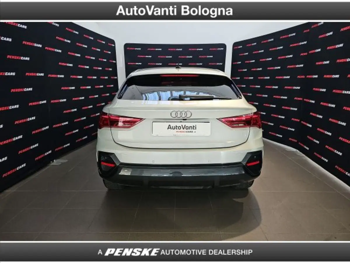Audi Q3 Sportback usata a Bologna (4)