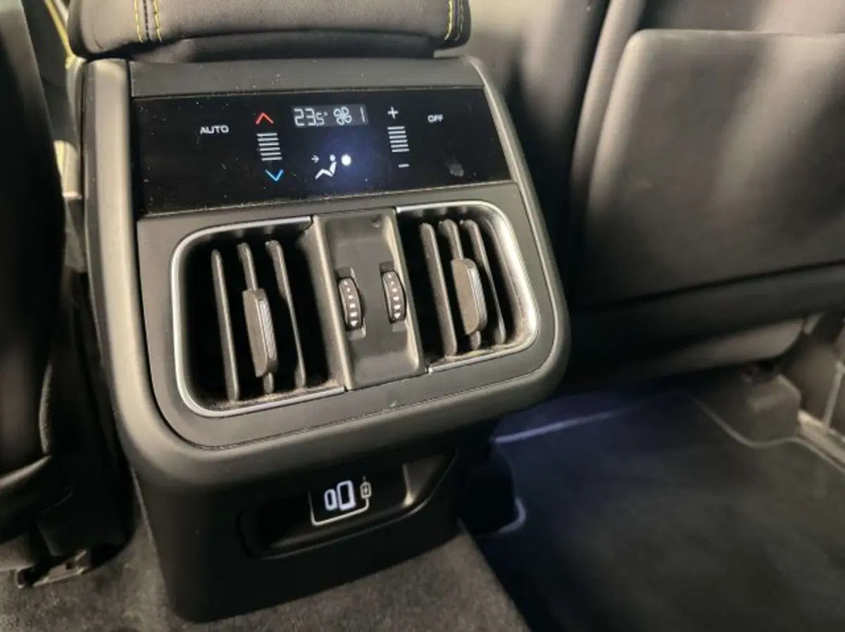 Maserati Grecale usata a Torino (11)