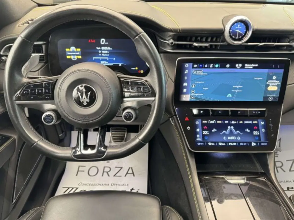 Maserati Grecale usata a Torino (12)