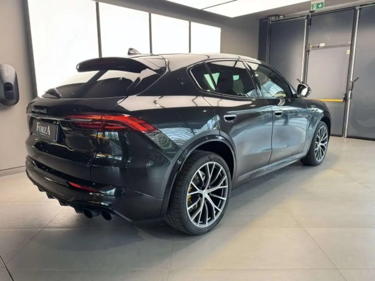 Maserati Grecale usata a Torino (7)