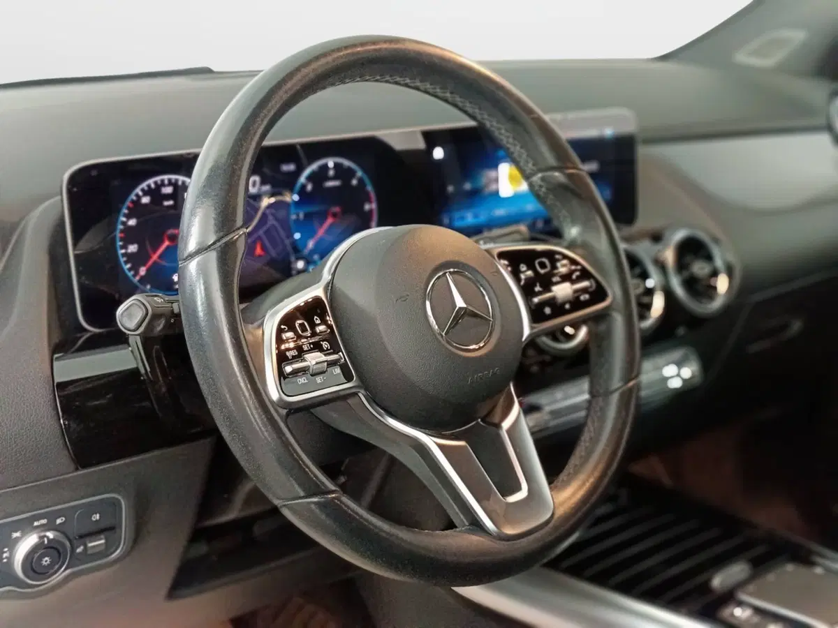 Mercedes-Benz GLA SUV usata a Ascoli Piceno (17)