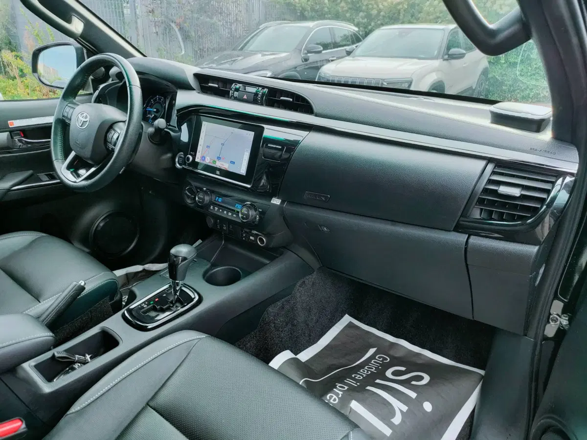 Toyota Hilux usata a Ascoli Piceno (11)