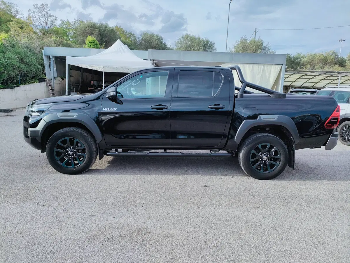 Toyota Hilux usata a Ascoli Piceno (3)