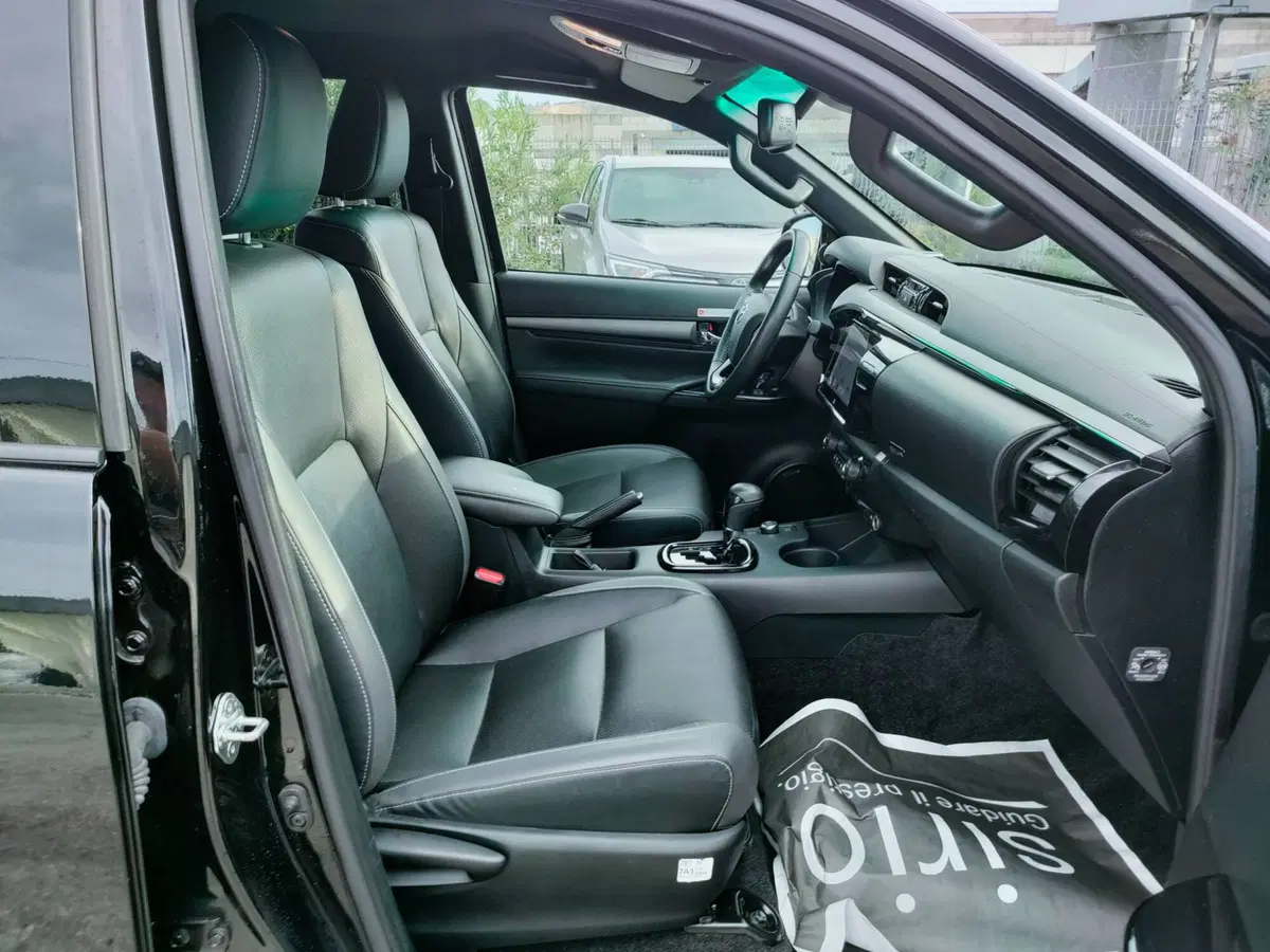 Toyota Hilux usata a Ascoli Piceno (8)