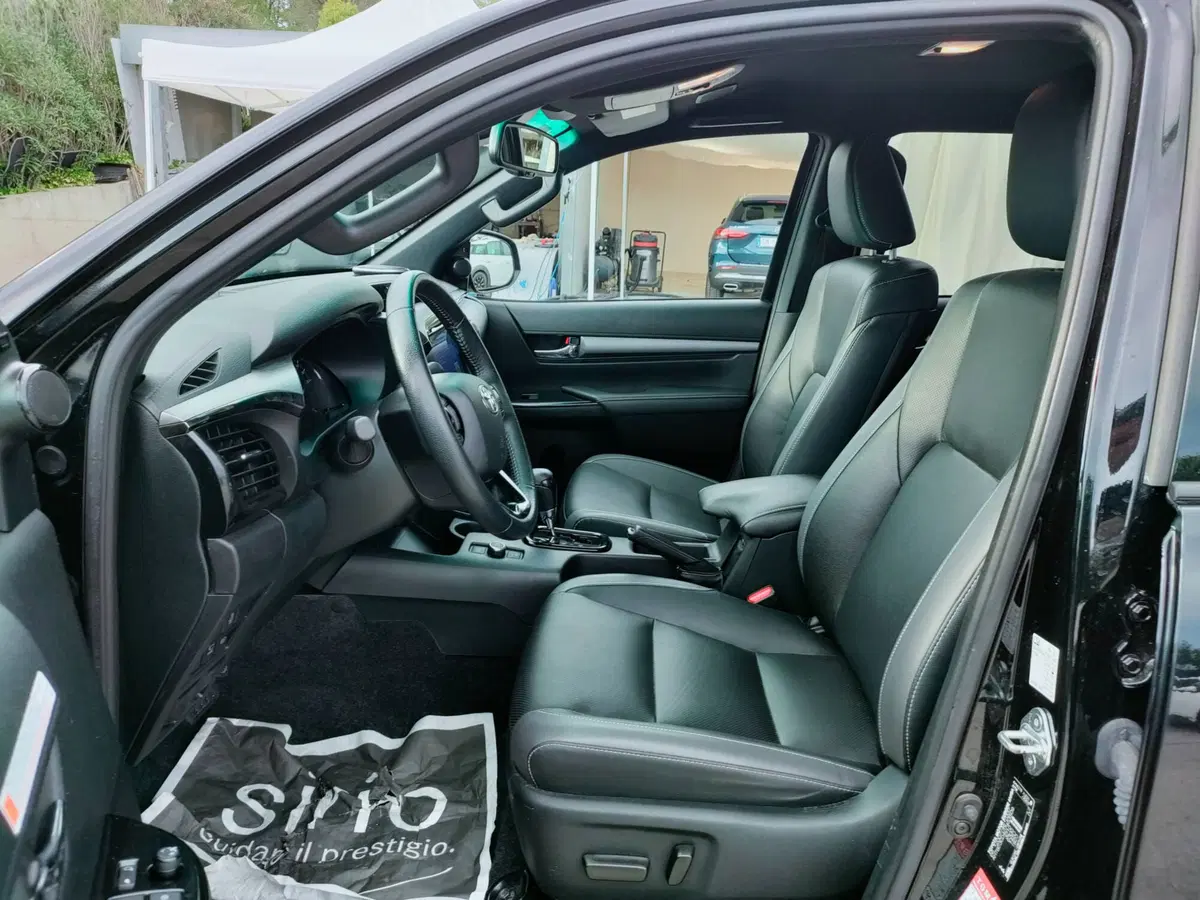 Toyota Hilux usata a Ascoli Piceno (9)