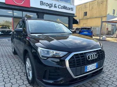 Audi Q3 35 TDI quattro S tronic Business del 2021 usata a Empoli