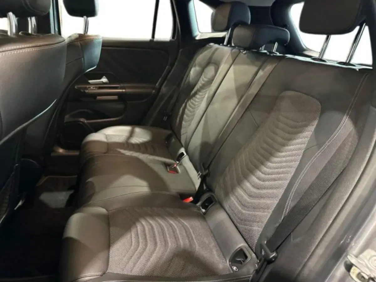 Mercedes-Benz GLA SUV usata a Avellino (15)