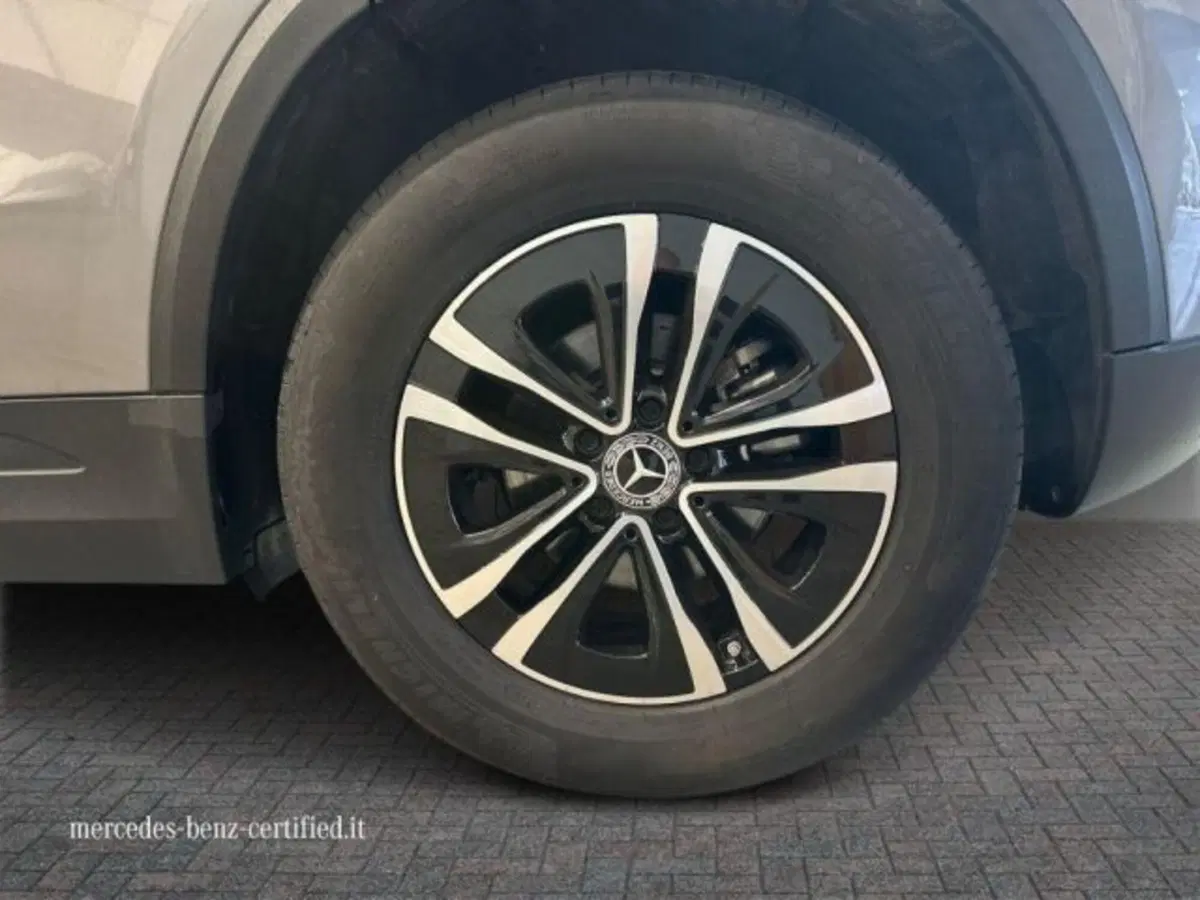 Mercedes-Benz GLA SUV usata a Avellino (16)