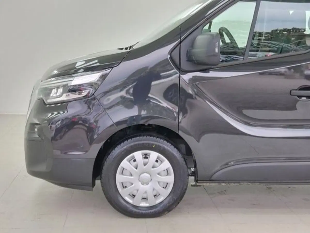 Nissan Primastar usata a Como (10)