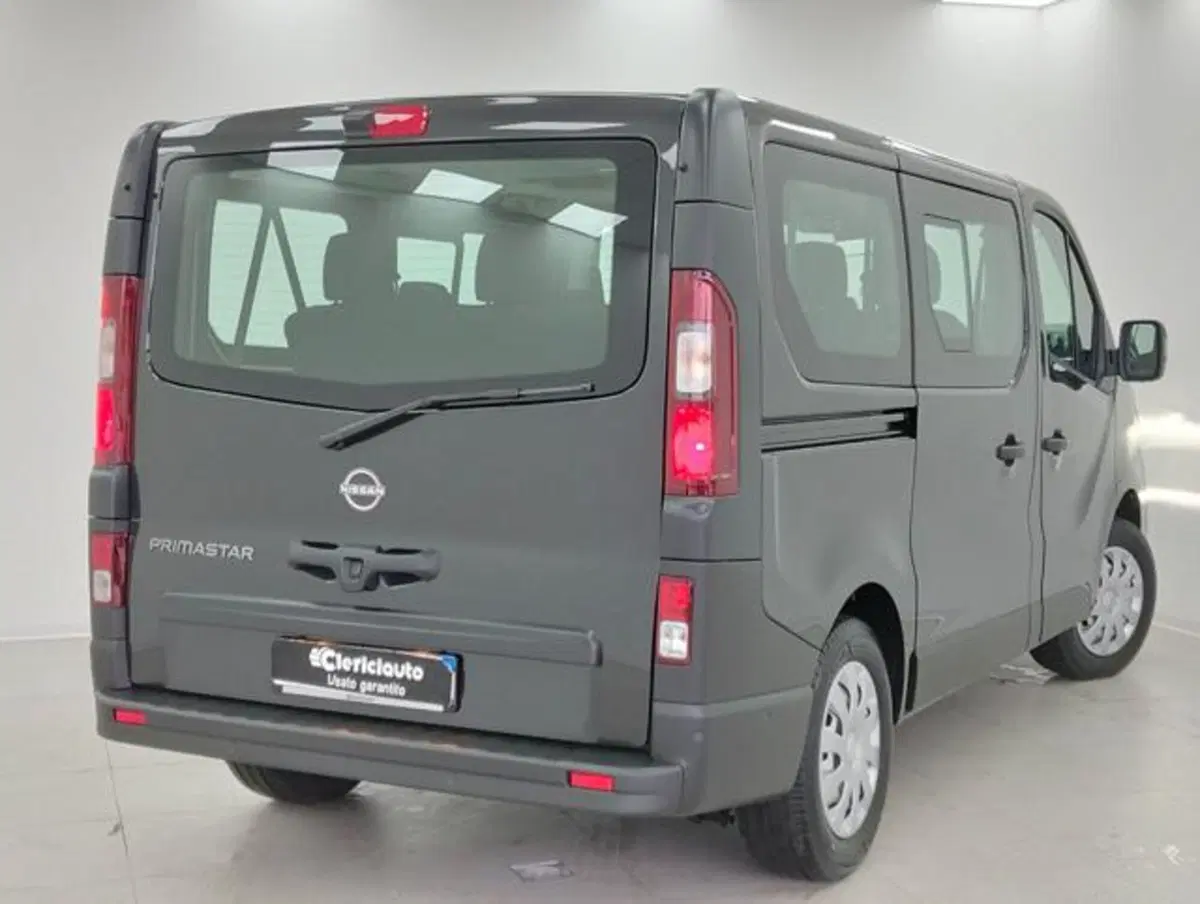 Nissan Primastar usata a Como (2)