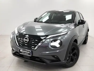 Nissan Juke 1.6 hev N-Connecta del 2023 usata a Lurate Caccivio