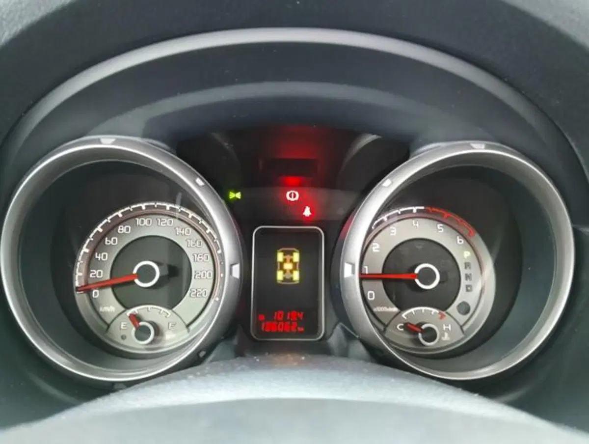 Mitsubishi Pajero usata a Como (12)