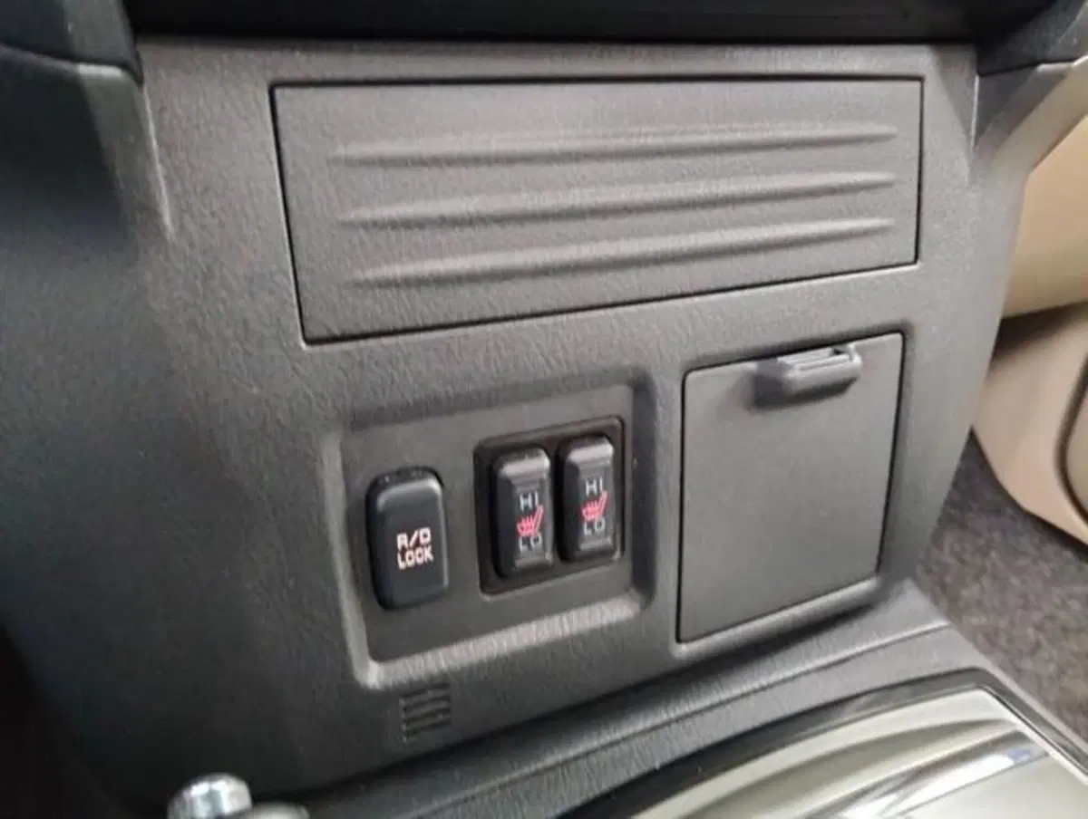Mitsubishi Pajero usata a Como (17)