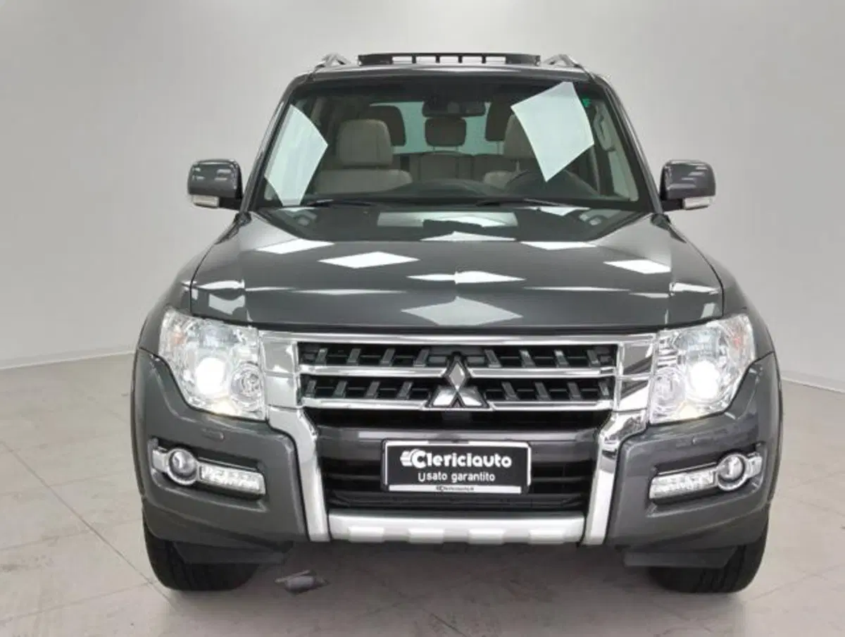Mitsubishi Pajero usata a Como (7)