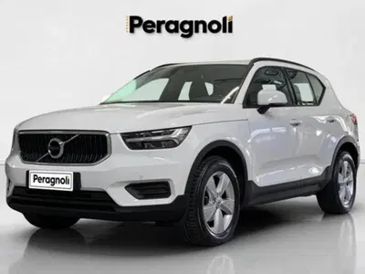 Volvo XC40 D3 Geartronic Momentum del 2019 usata a Firenze