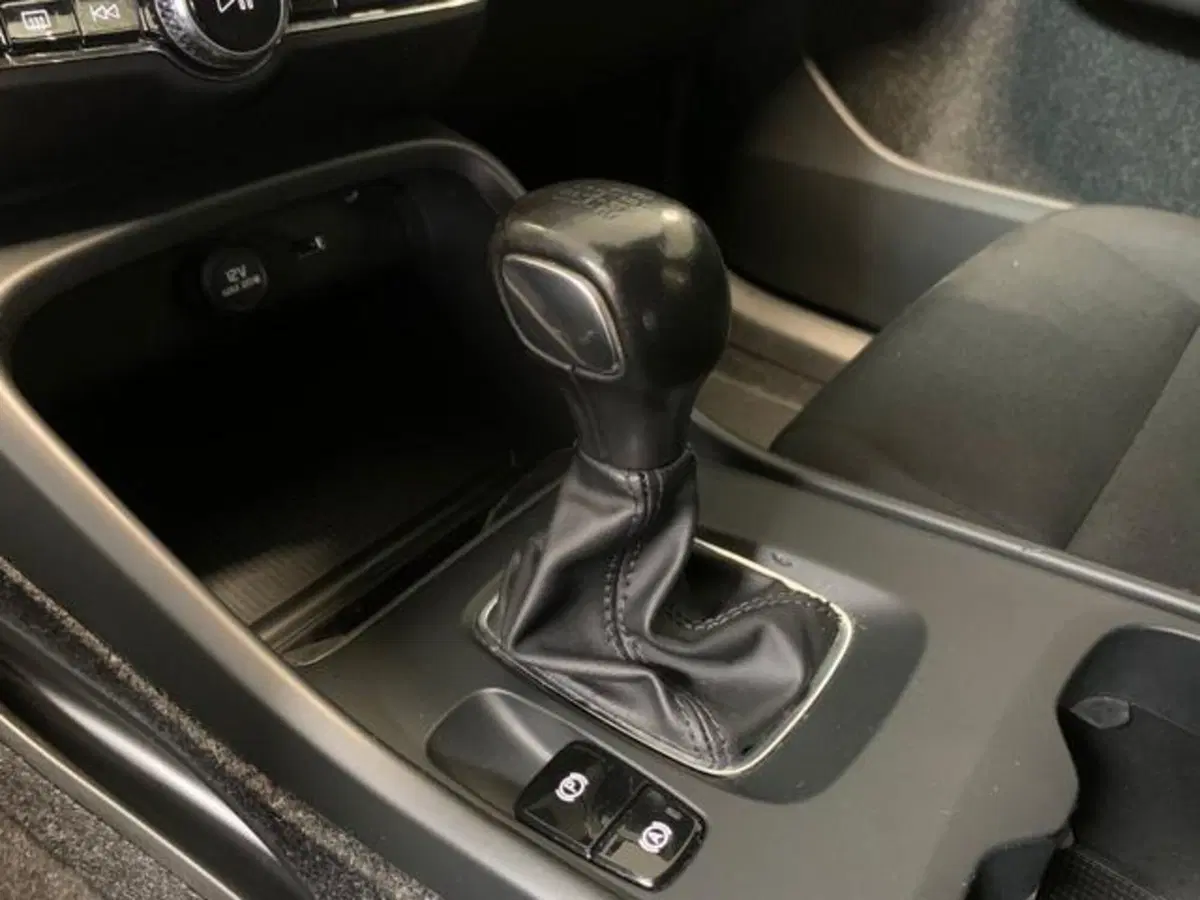Volvo XC40 usata a Firenze (11)