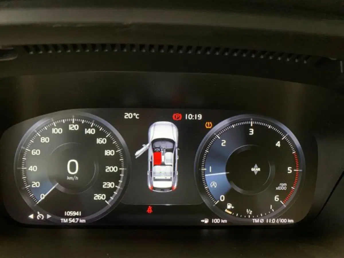 Volvo XC40 usata a Firenze (12)
