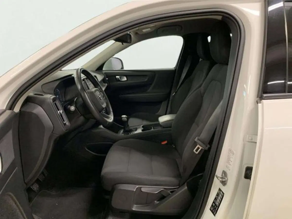 Volvo XC40 usata a Firenze (8)