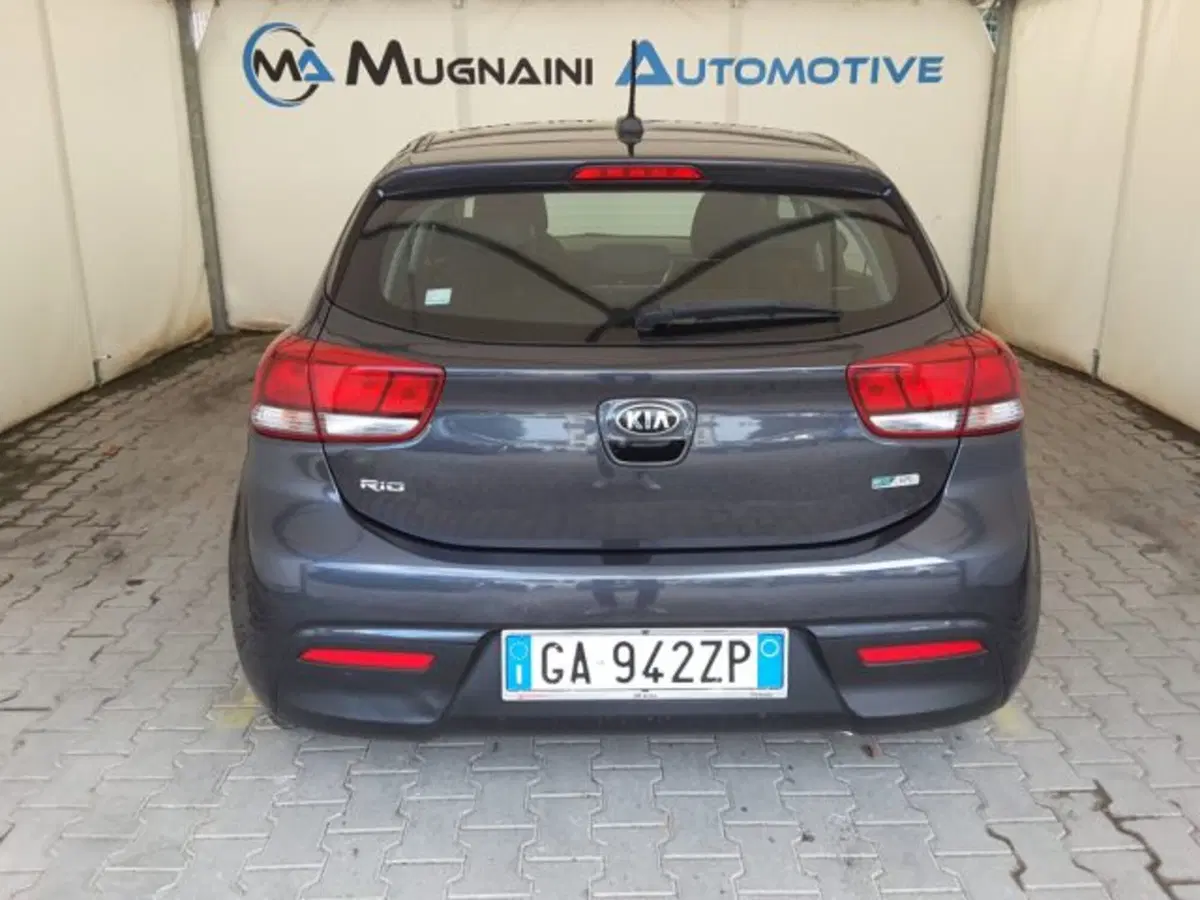 Kia Rio usata a Firenze (12)
