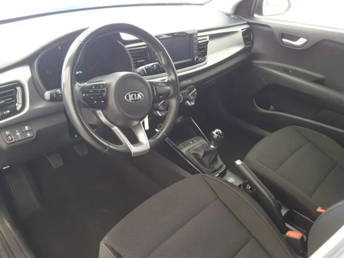Kia Rio usata a Firenze (6)