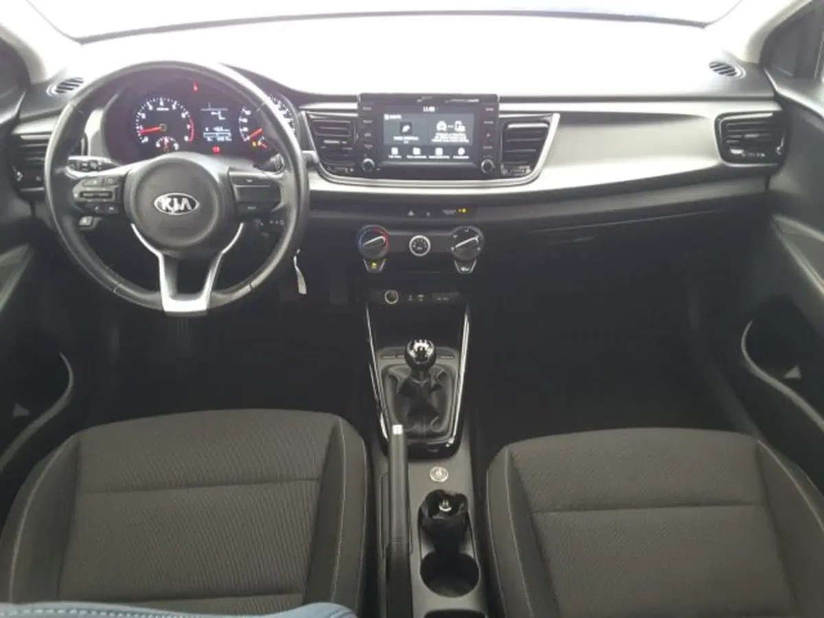 Kia Rio usata a Firenze (9)