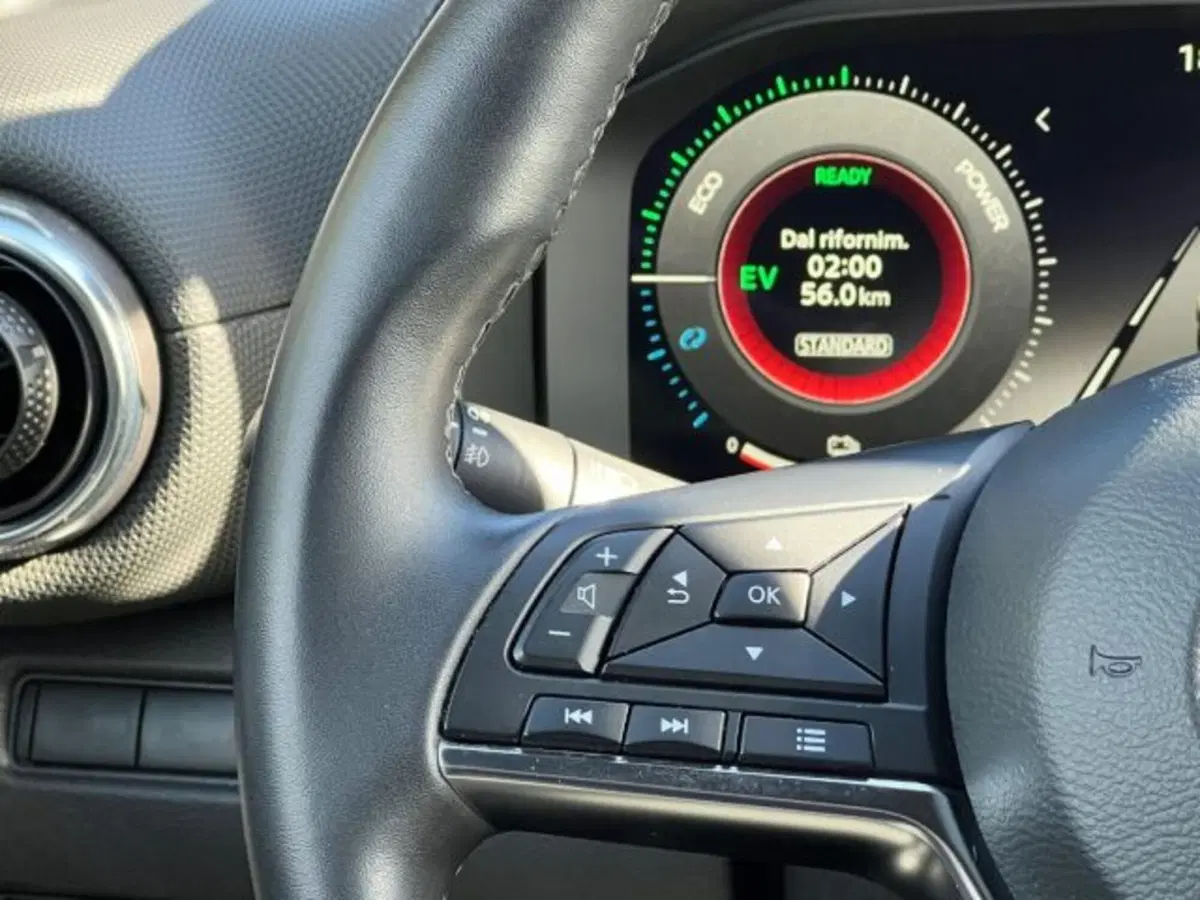 Nissan Juke usata a Taranto (15)