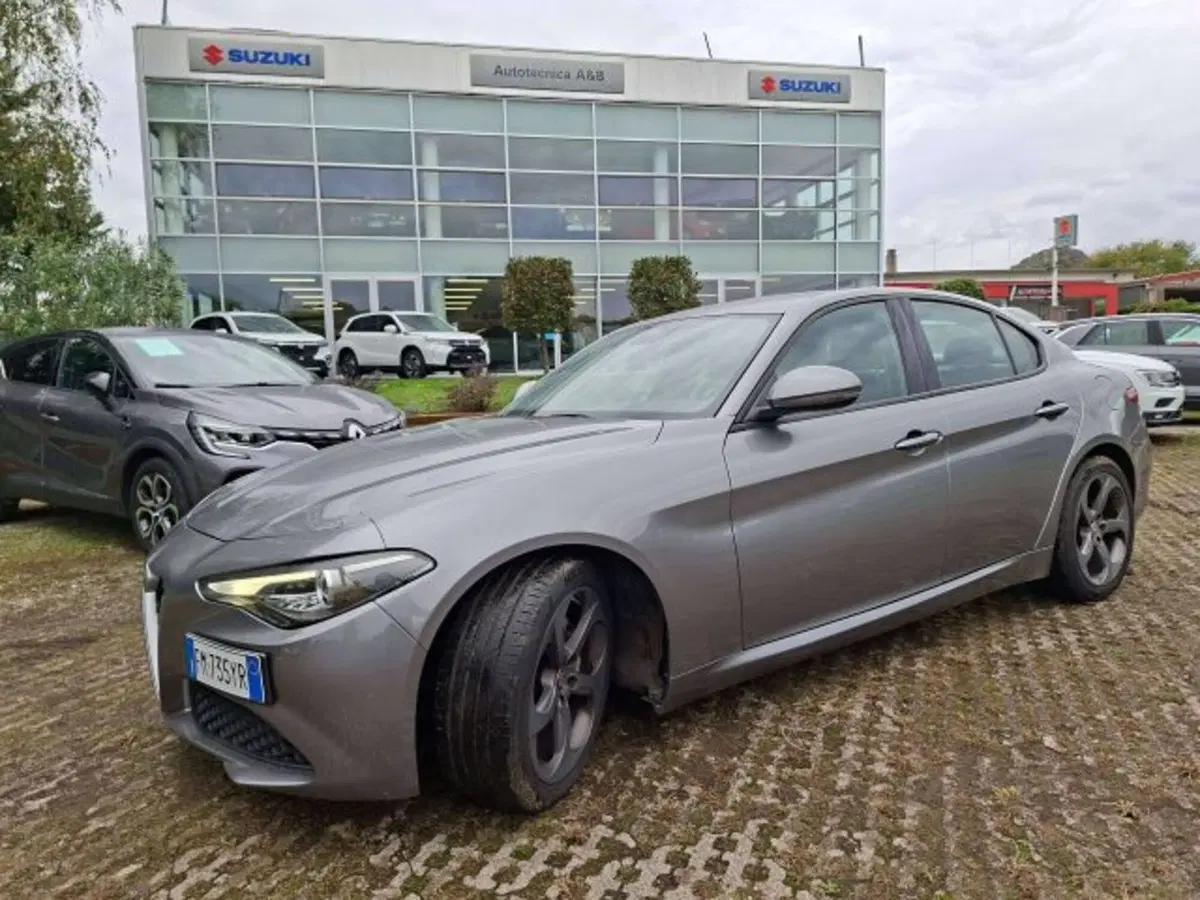 Alfa Romeo Giulia usata a Como