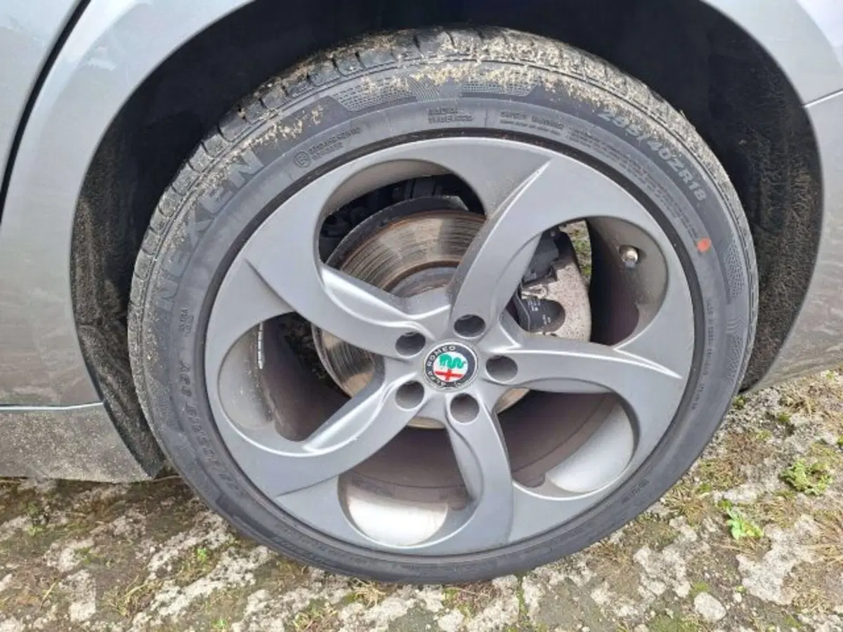 Alfa Romeo Giulia usata a Como (14)
