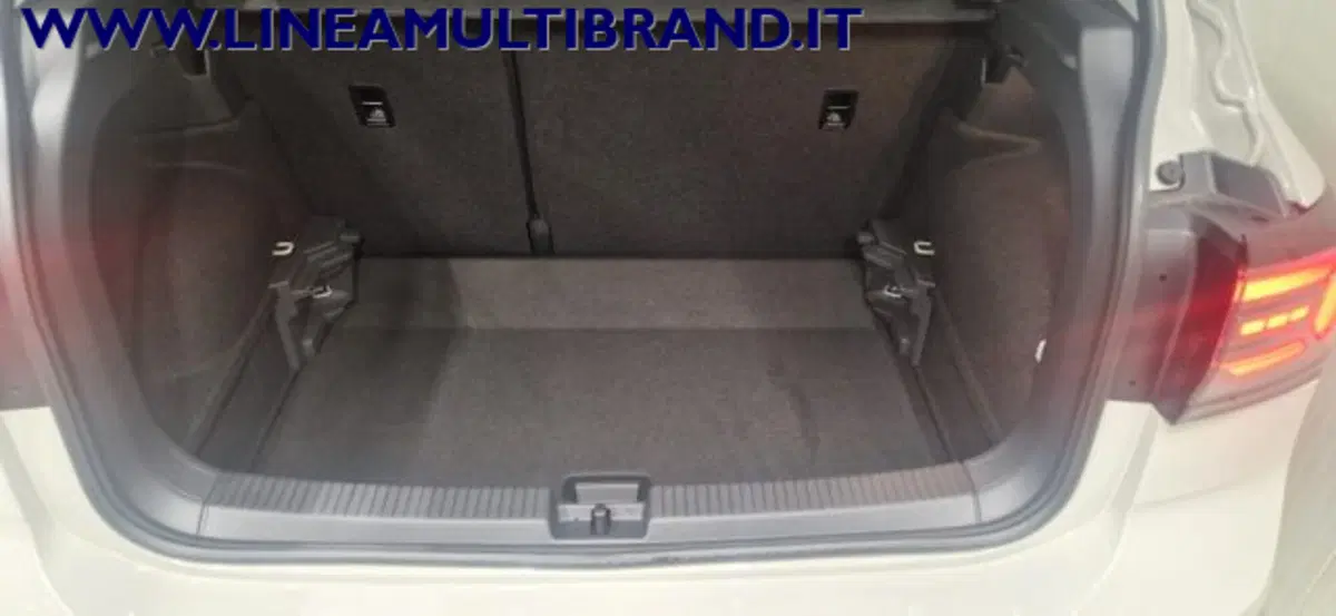 Volkswagen T-Cross usata a Piacenza (14)