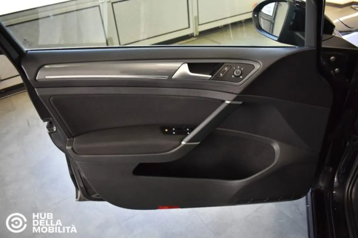 Volkswagen Golf Variant usata a Perugia (7)