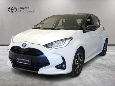 Toyota Yaris 1.5 Hybrid 5 porte Style del 2022 usata a Genova