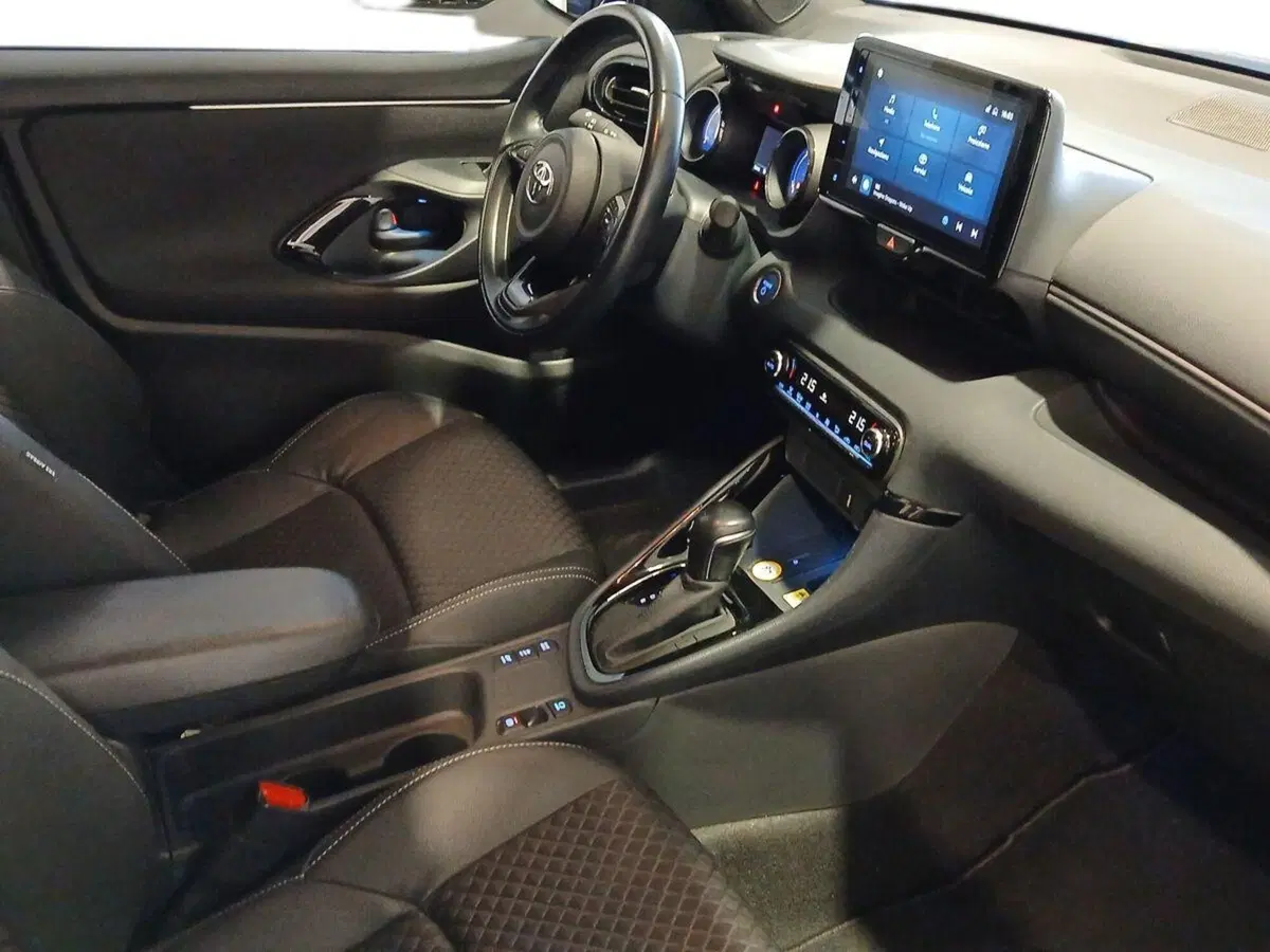 Toyota Yaris usata a Genova (16)