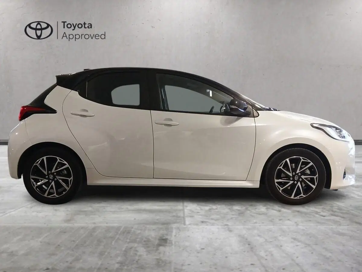 Toyota Yaris usata a Genova (4)