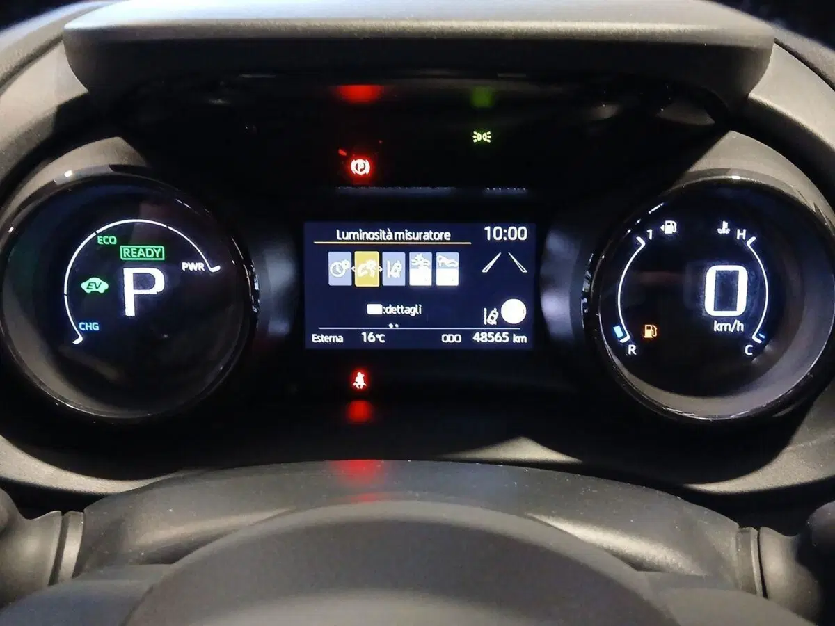 Toyota Yaris usata a Genova (9)