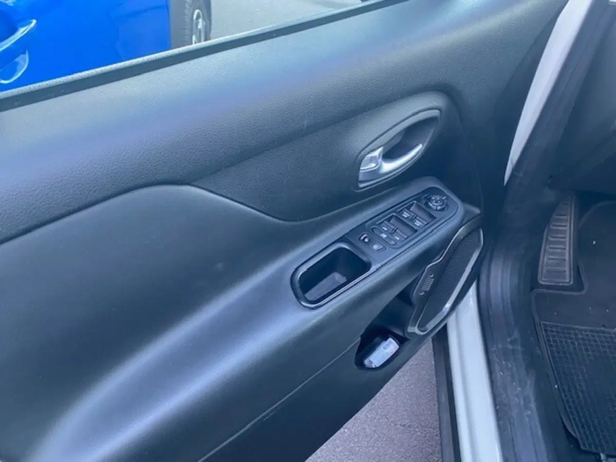 Jeep Renegade usata a Catania (10)