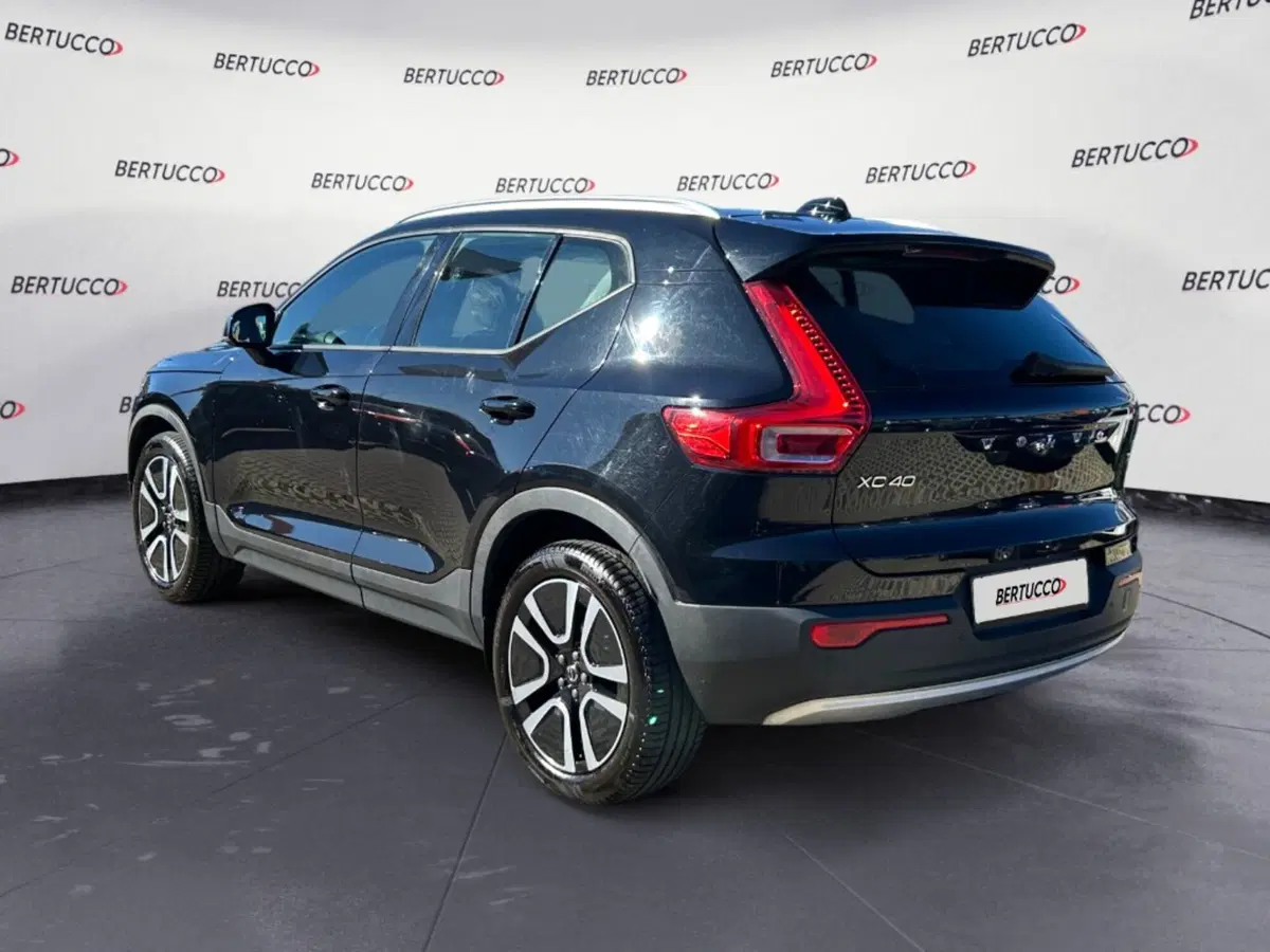 Volvo XC40 usata a Verona (3)
