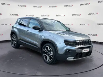 Jeep Avenger 1.2 turbo Summit fwd 100cv del 2023 usata a Verona