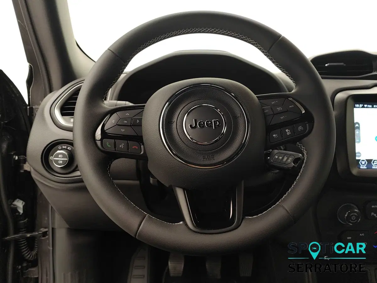 Jeep Renegade usata a Como (17)