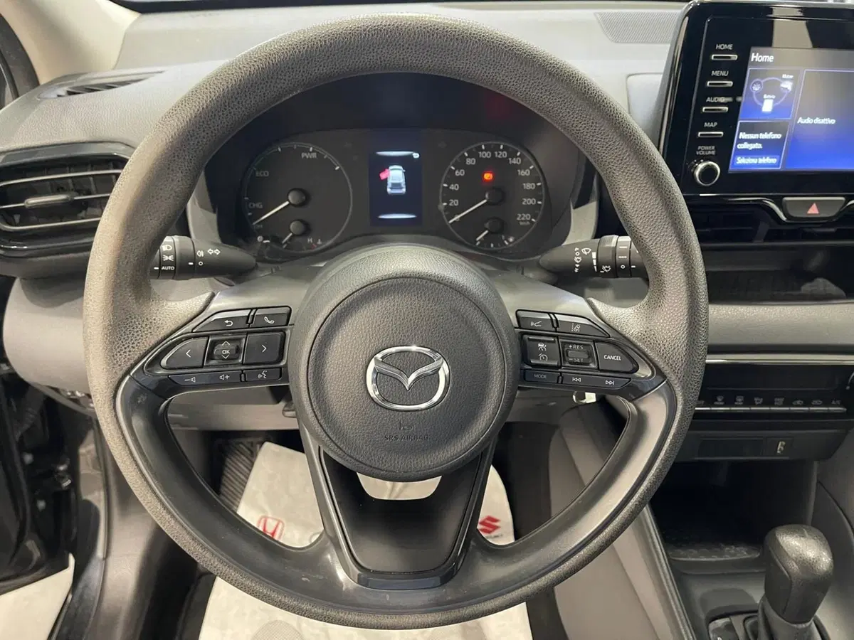 Mazda Mazda2 Hybrid usata a Napoli (11)