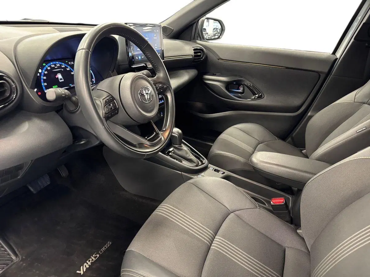 Toyota Yaris Cross usata a Prato (10)